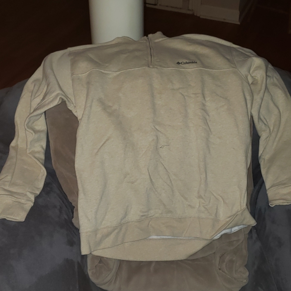 XL Columbia tan pullover